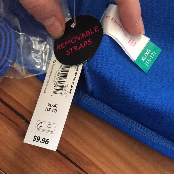 Bundle of bathing suit tops - Picture 5 of 8